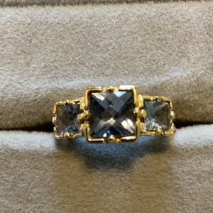 Elegant Gold Toned Sterling Silver Women's Ring